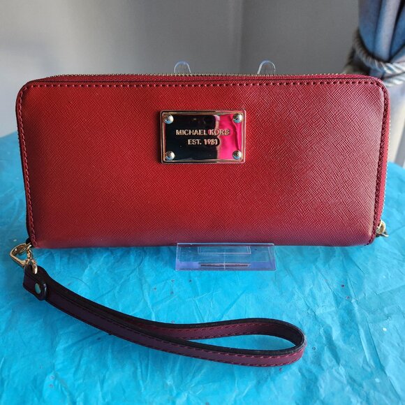 Michael Kors Red Leather Jet set Zip around wallet, wristlet - Picture 2 of 7